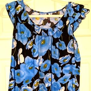 Ruffle Sleeveless Flower Top